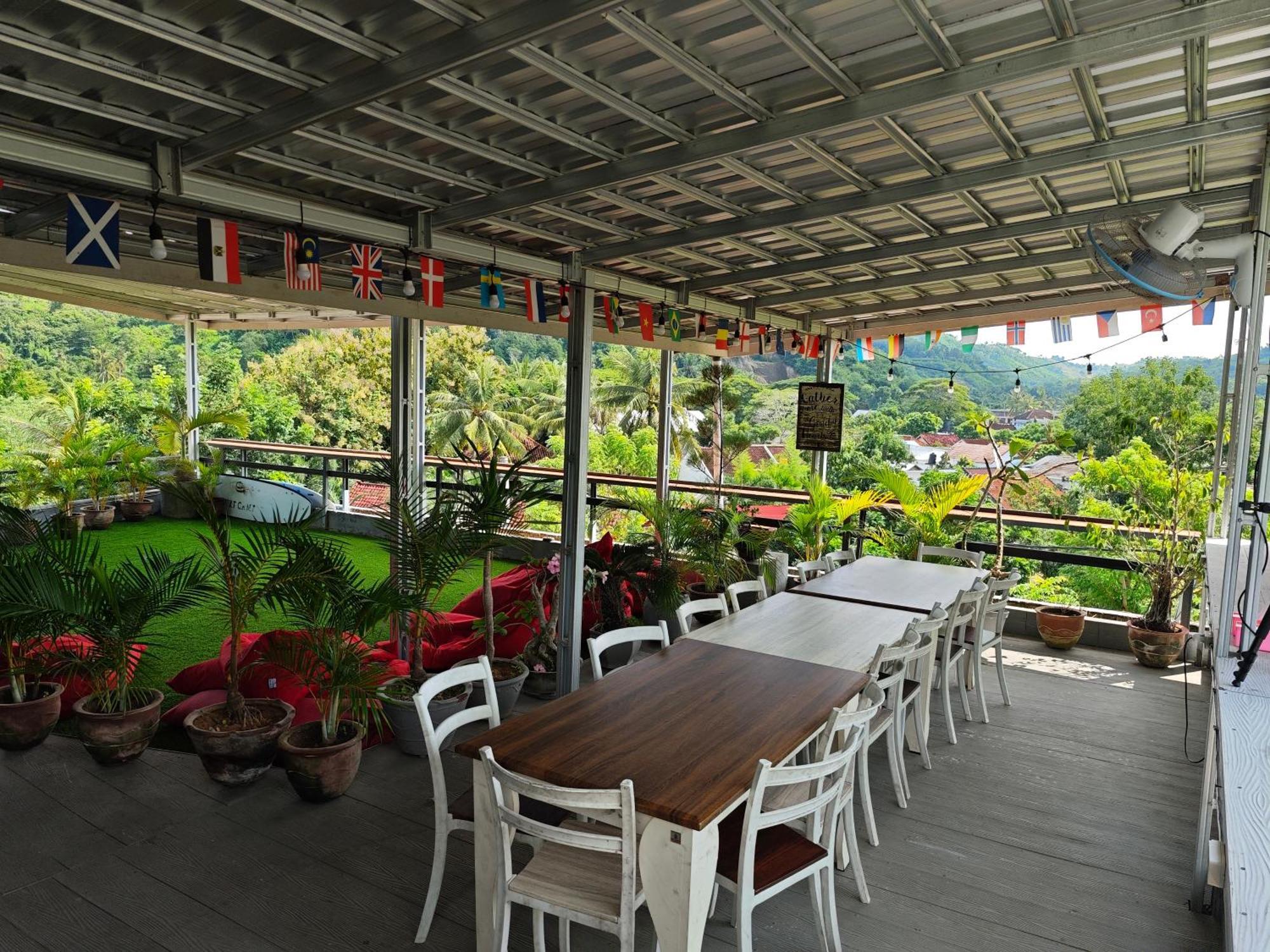 Hotel Surf Camp 79 Kuta  Exteriér fotografie